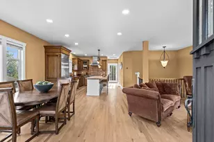 15820 12th Ave SW, Burien, WA 98166 - Photo 9