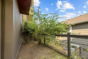 3026 SW Avalon Way, Seattle, WA 98126 - Photo 35