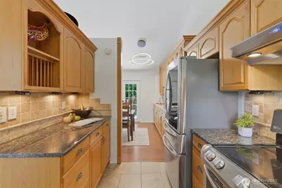 5204 65th Avenue W, University Place, WA 98467 - Photo 13