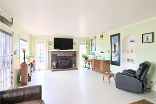 723 5th Ave NW, Puyallup, WA 98371 - Photo 3