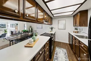 2221 Gilman Dr W, Seattle, WA 98119 - Photo 7
