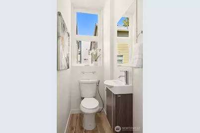 1404 N 95th Street, Seattle, WA 98013 - Photo 5