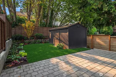 2821 Harris Place S, Seattle, WA 98144 - Photo 17