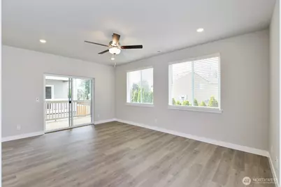 15124 87th Place E, Puyallup, WA 98375 - Photo 7