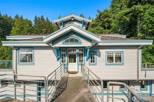 16075 Crescent Dr SW, Vashon, WA 98070 - Photo 5
