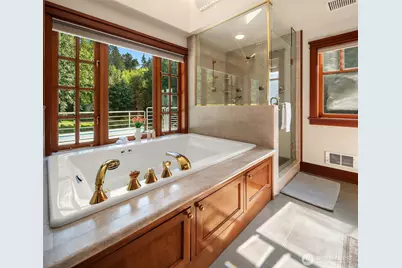 16075 Crescent Drive SW, Vashon, WA 98070 - Photo 17