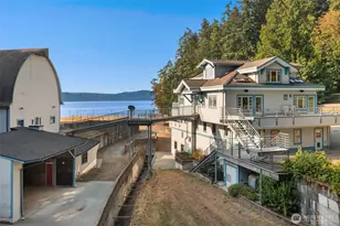 16075 Crescent Dr SW, Vashon, WA 98070 - Photo 31