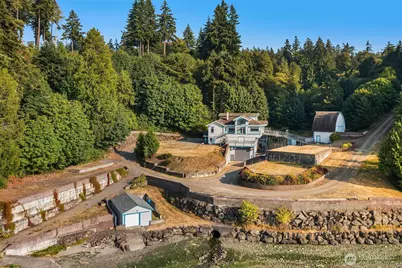 16075 Crescent Drive SW, Vashon, WA 98070 - Photo 1