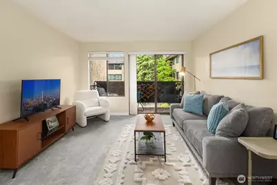 750 N 143rd Street #208, Seattle, WA 98133 - Photo 3