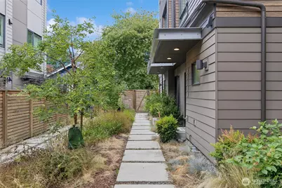 6311 9th Street NE #A, Seattle, WA 98115 - Photo 25