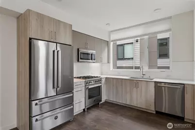 6311 9th Street NE #A, Seattle, WA 98115 - Photo 3
