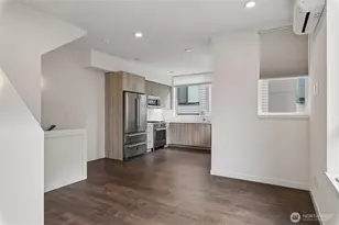 6311 9th Street NE, Seattle, WA 98115 - Photo 5