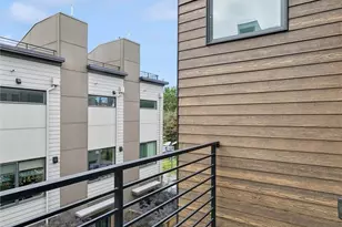 6311 9th Street NE, Seattle, WA 98115 - Photo 9