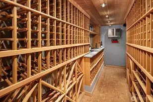 1575 Magnolia Blvd W, Seattle, WA 98199 - Photo 37