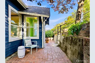 1918 S Waite Street, Seattle, WA 98144 - Photo 3