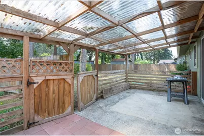 8901 Quinault Loop NE, Olympia, WA 98516 - Photo 33