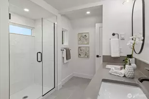 10322 Ashworth Ave N, Seattle, WA 98133 - Photo 17