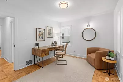 10322 Ashworth Avenue N, Seattle, WA 98133 - Photo 5
