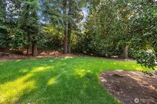 10322 Ashworth Ave N, Seattle, WA 98133 - Photo 25