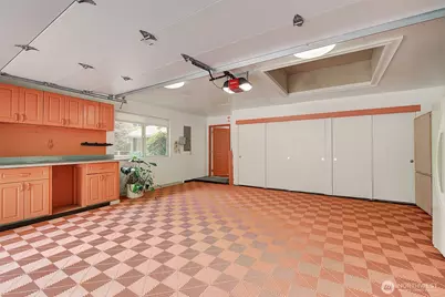 12909 NE 28th Street, Bellevue, WA 98005 - Photo 27