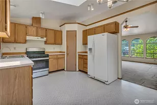2322 S 357th St, Federal Way, WA 98003 - Photo 9