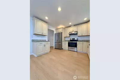 1034 S 74th Street, Tacoma, WA 98408 - Photo 9