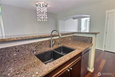 23300 SE Black Nugget Road #H2, Issaquah, WA 98029 - Photo 11