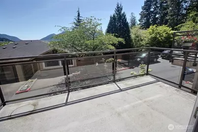 23300 SE Black Nugget Road #H2, Issaquah, WA 98029 - Photo 13