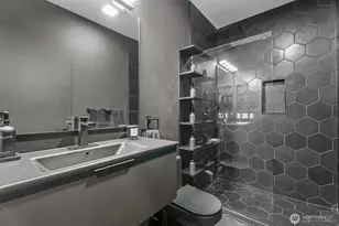 655 Crockett St, Seattle, WA 98109 - Photo 17