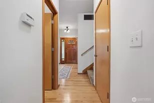 2297 NE Thistle Ct, Poulsbo, WA 98370 - Photo 3