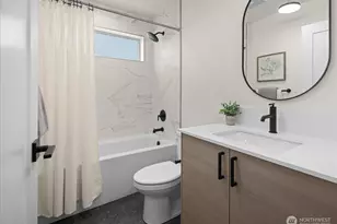 10326 Ashworth Ave N, Seattle, WA 98133 - Photo 5