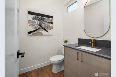 10326 Ashworth Avenue N, Seattle, WA 98133 - Photo 13