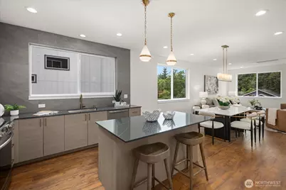 10326 Ashworth Avenue N, Seattle, WA 98133 - Photo 11