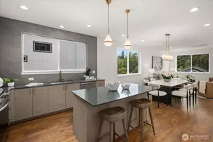10326 Ashworth Ave N, Seattle, WA 98133 - Photo 11