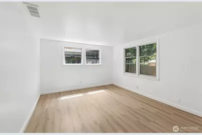 7629 236th Street SW, Edmonds, WA 98026 - Photo 13