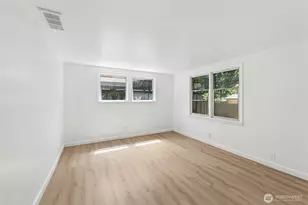 7629 236th St SW, Edmonds, WA 98026 - Photo 13