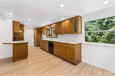 7629 236th Street SW, Edmonds, WA 98026 - Photo 9
