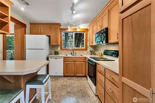 24913 11th Ave S, Des Moines, WA 98198 - Photo 15