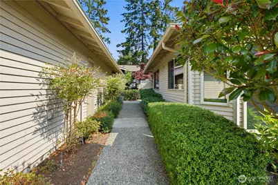 24913 11th Avenue S, Des Moines, WA 98198 - Photo 3