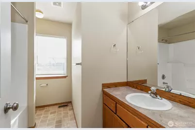 2905 11th Street #B, Everett, WA 98201 - Photo 9