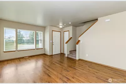 2905 11th Street #B, Everett, WA 98201 - Photo 5