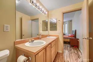 701 Harrington Pl SE, Renton, WA 98058 - Photo 15