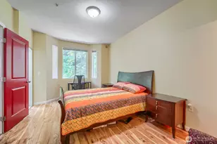 701 Harrington Pl SE, Renton, WA 98058 - Photo 11