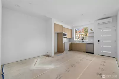 1825 E Pine Street, Seattle, WA 98122 - Photo 5