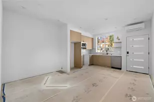 1825 E Pine St, Seattle, WA 98122 - Photo 5