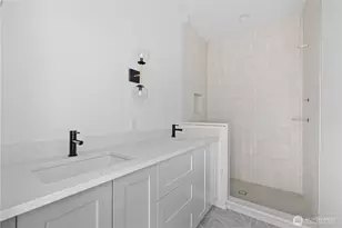 1825 E Pine St, Seattle, WA 98122 - Photo 17
