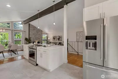 18804 64th Avenue NE, Kenmore, WA 98028 - Photo 15