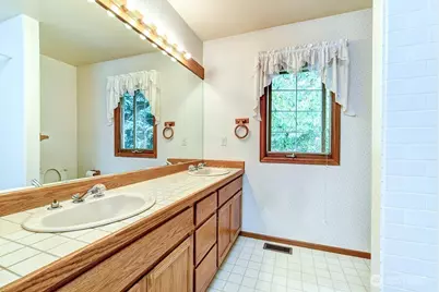 7795 80th Place SE, Mercer Island, WA 98040 - Photo 23