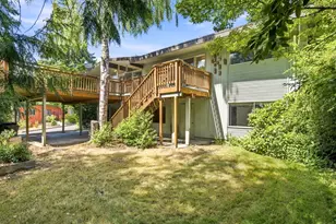 17805 NE 9th St, Bellevue, WA 98008 - Photo 29