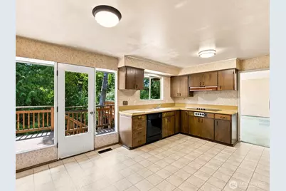 17805 NE 9th Street, Bellevue, WA 98008 - Photo 19